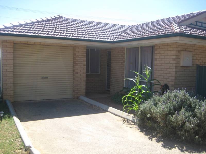 5/36 Levett Road, Bagherra Court, Geraldton WA 6530