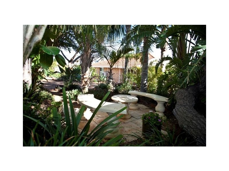 15 Smugglers Pass, Drummond Cove WA 6532