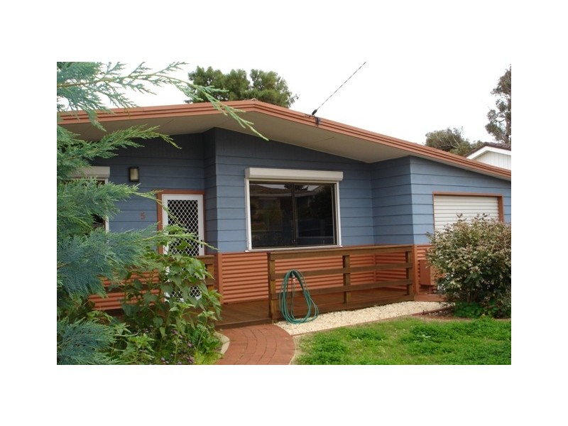 5 Albert Street, Geraldton WA 6530