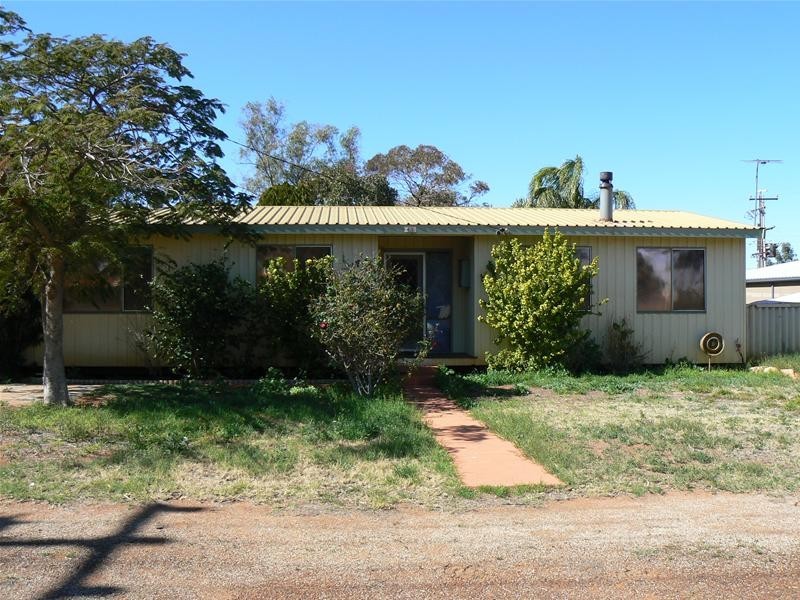 65 Attwood Street, Mount Magnet WA 6638