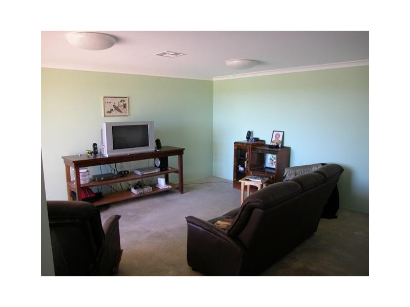 43 Redcliffe Concourse, White Peak WA 6532