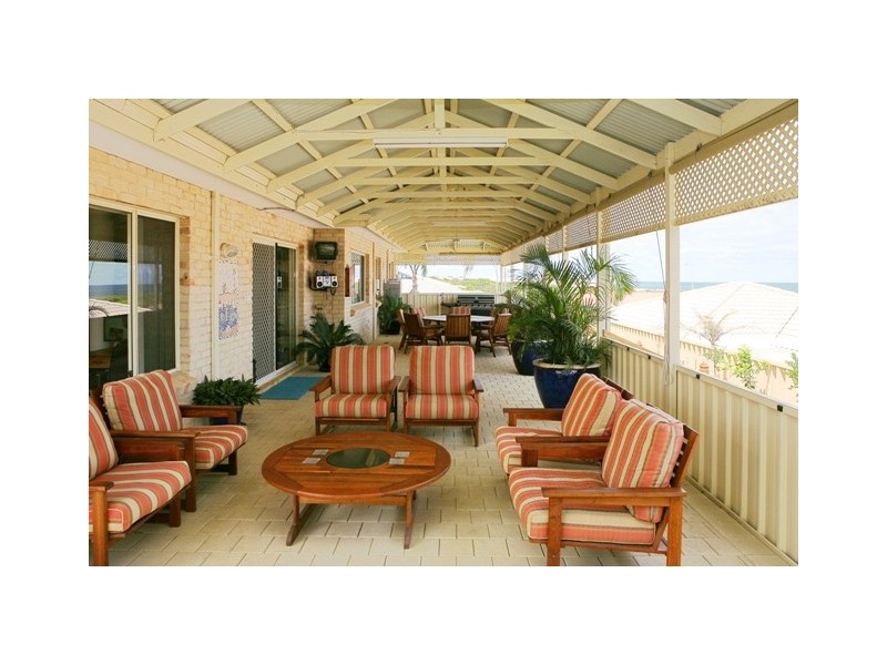 5 Bellimos Drive, Wandina WA 6530