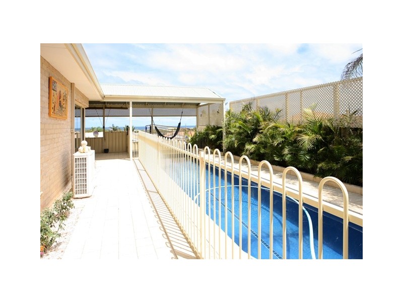 5 Bellimos Drive, Wandina WA 6530