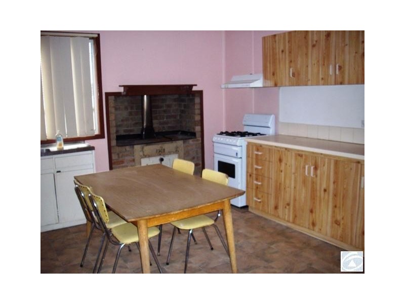 8 Attwood Street, Mount Magnet WA 6638