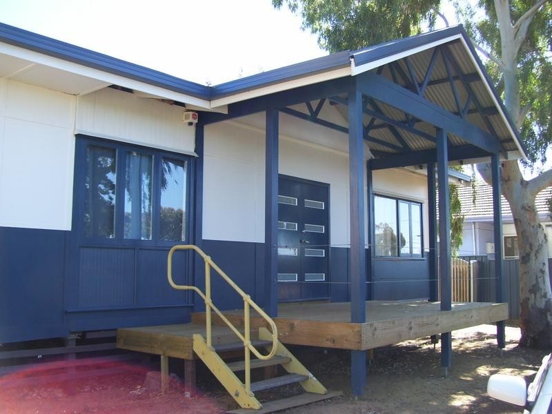 10 Compton STREET, Rangeway WA 6530