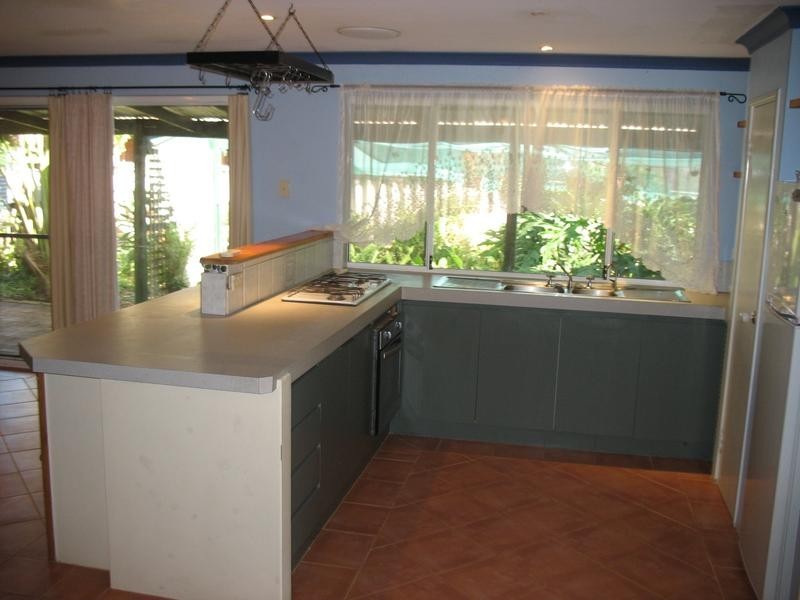 18 Halfmoon Road, Waggrakine WA 6530