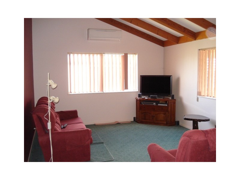 34 Glass Crescent, Mahomets Flats WA 6530