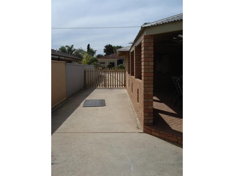 34 Glass Crescent, Mahomets Flats WA 6530