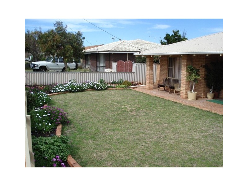 34 Glass Crescent, Mahomets Flats WA 6530