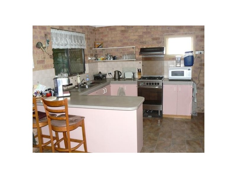 3 Woodman Street, Utakarra WA 6530