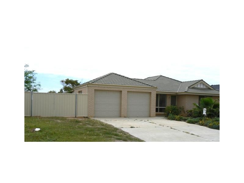 10 Stillwater Avenue, Drummond Cove WA 6532