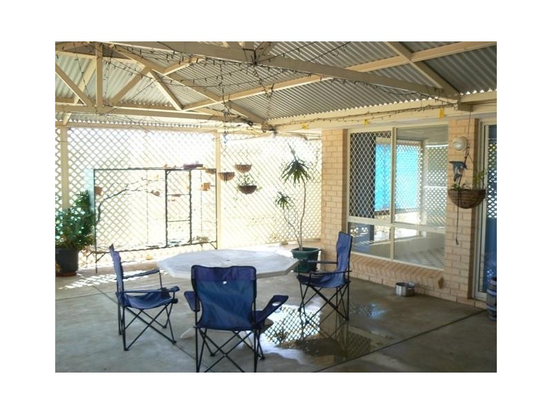 10 Stillwater Avenue, Drummond Cove WA 6532