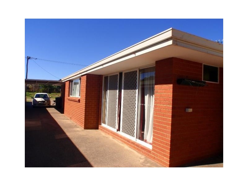 26 Holland Street, Geraldton WA 6530