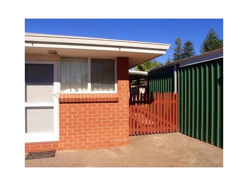 26 Holland Street, Geraldton WA 6530