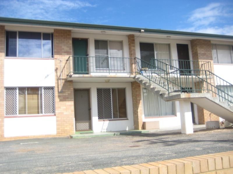 4/141 Augustus Street, Geraldton WA 6530