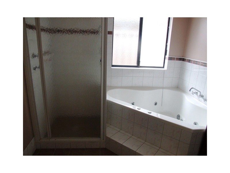 18 Waterfront Circle, Drummond Cove WA 6532