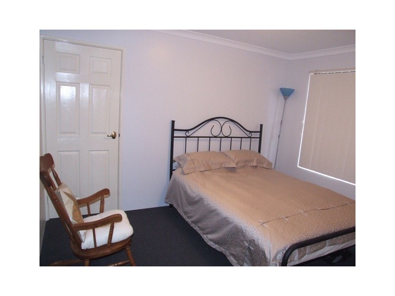 18 Waterfront Circle, Drummond Cove WA 6532