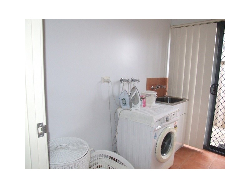 18 Waterfront Circle, Drummond Cove WA 6532