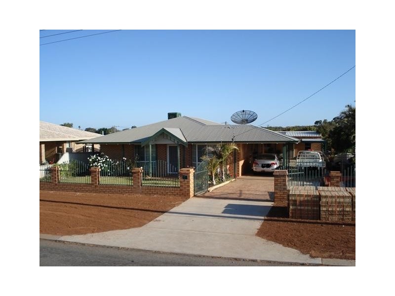 8 Archer Street, Geraldton WA 6530