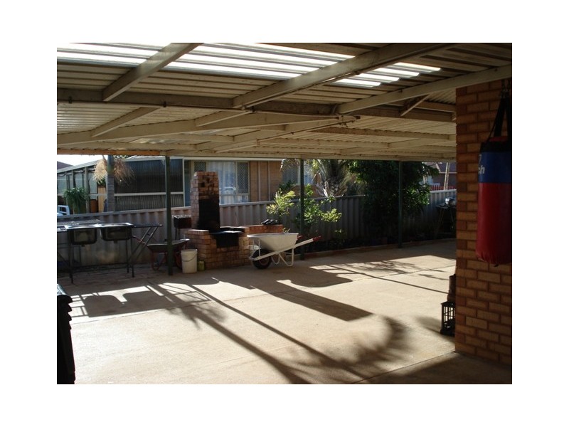 8 Archer Street, Geraldton WA 6530