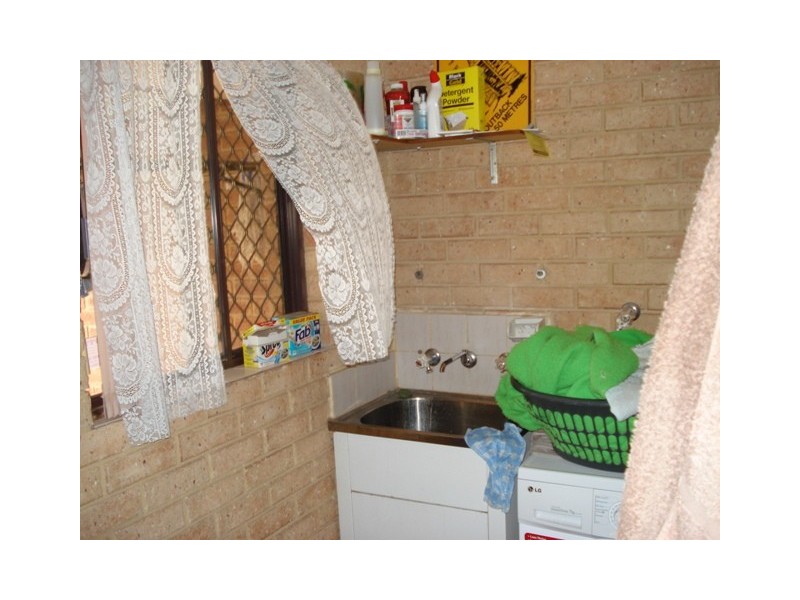 12 Broadfield Close, Utakarra WA 6530