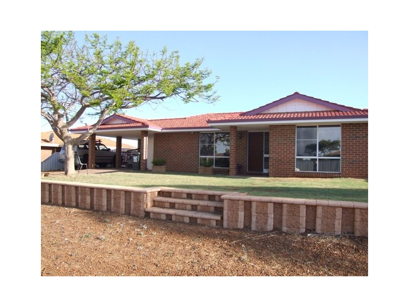 16 Boaz Street, Karloo WA 6530