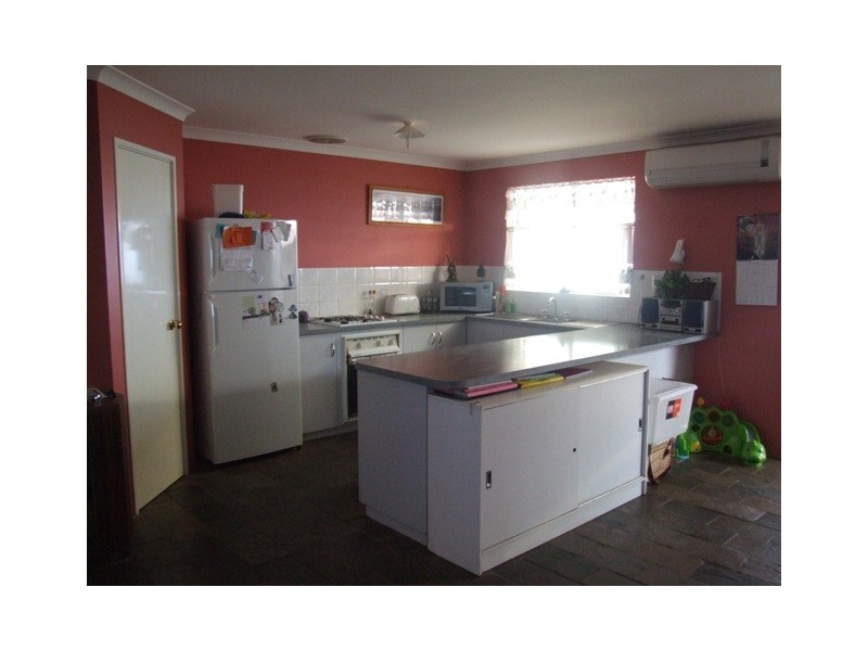 16 Boaz Street, Karloo WA 6530