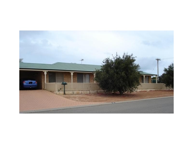 2 Peter Way, Karloo WA 6530