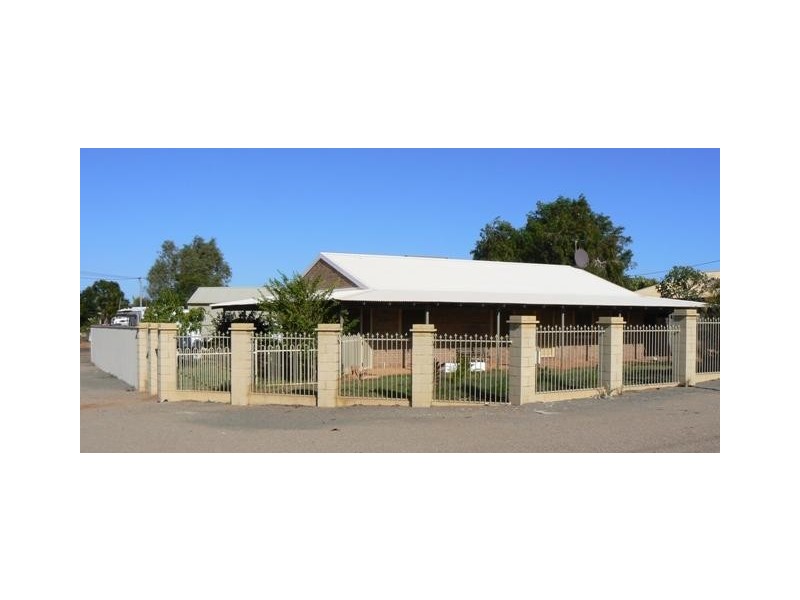 3 Clarke Place, Onslow WA 6710