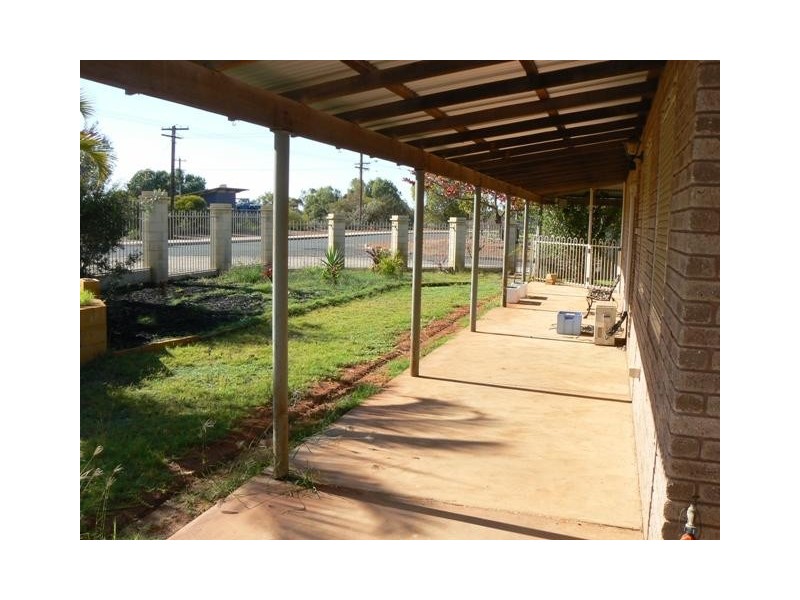 3 Clarke Place, Onslow WA 6710