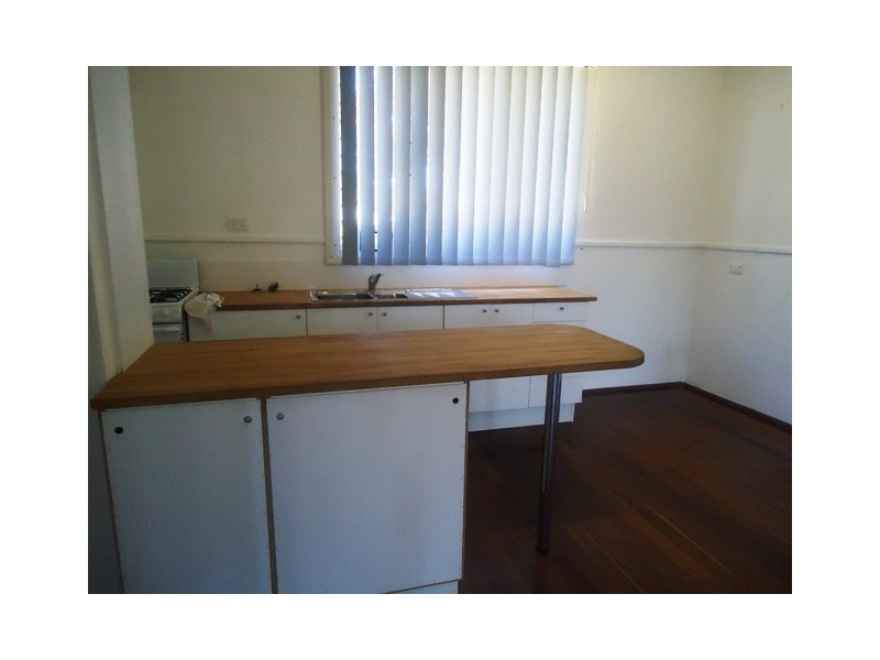 8 Hovea STREET, Rangeway WA 6530