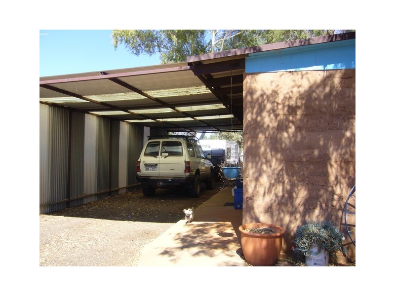 64 Attwood Street, Mount Magnet WA 6638