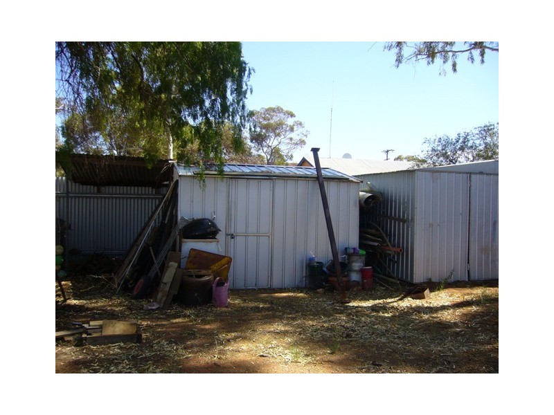 64 Attwood Street, Mount Magnet WA 6638