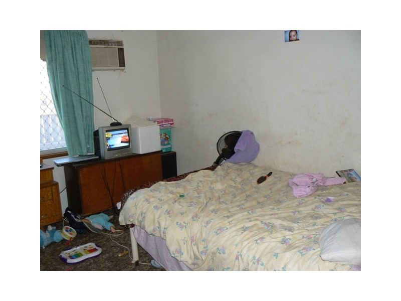 35 Main Street, Meekatharra WA 6642