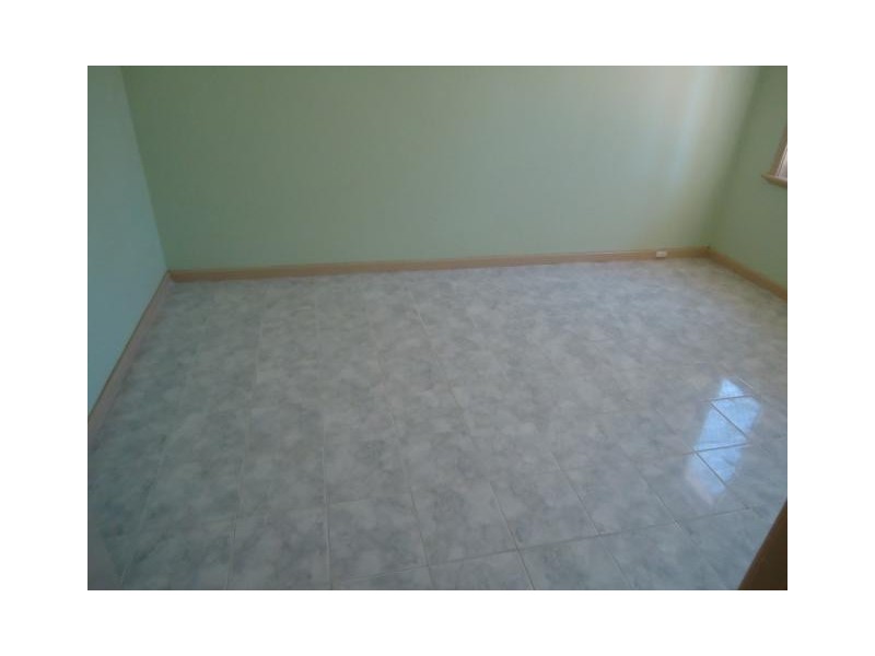 98 Kenny Crescent, Rangeway WA 6530