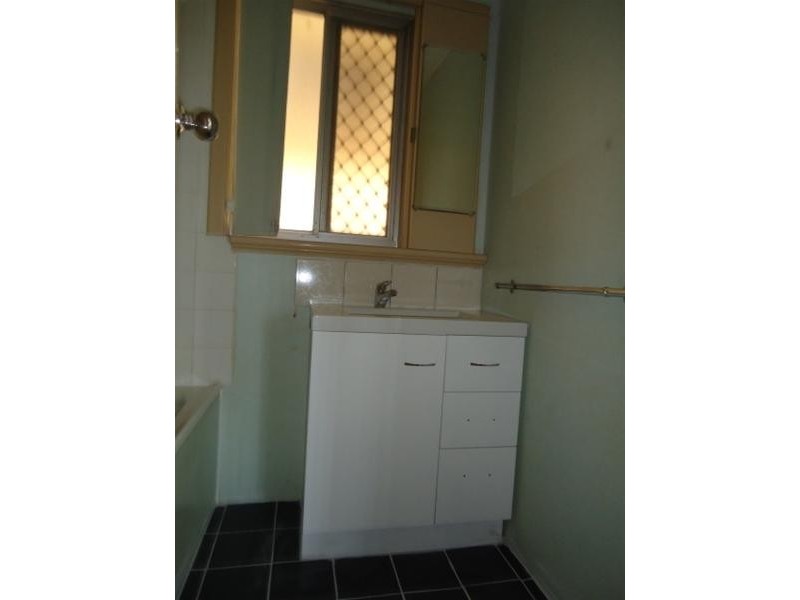 98 Kenny Crescent, Rangeway WA 6530