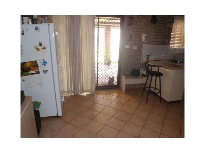 27 Kultown Drive, Waggrakine WA 6530