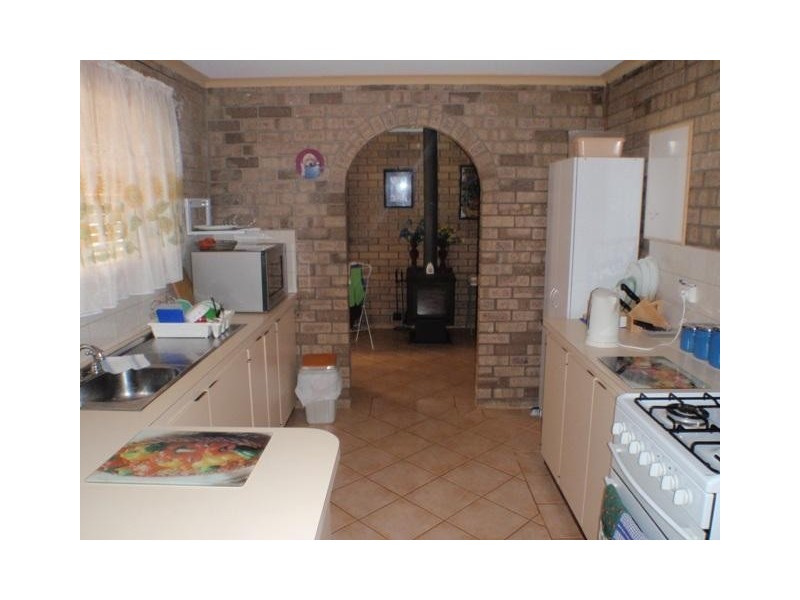 27 Kultown Drive, Waggrakine WA 6530
