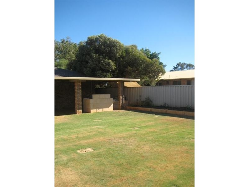 27 Kultown Drive, Waggrakine WA 6530