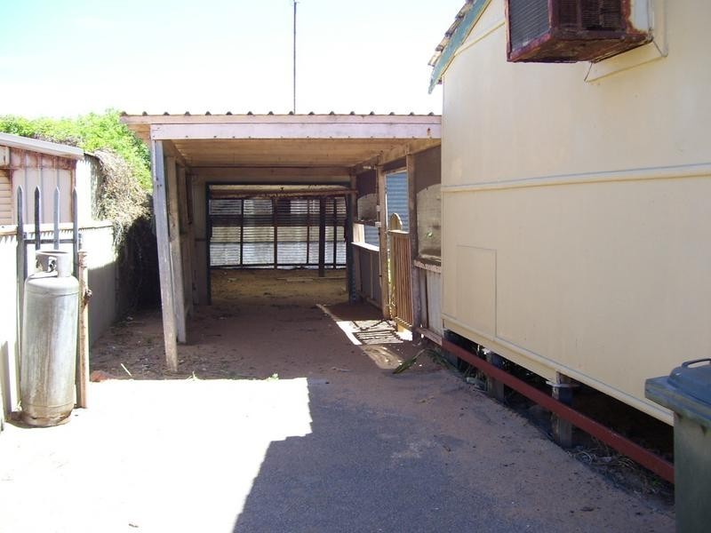 7 Eliot Street, Beachlands WA 6530