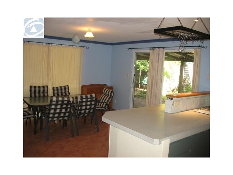 18 Halfmoon Drive, Waggrakine WA 6530