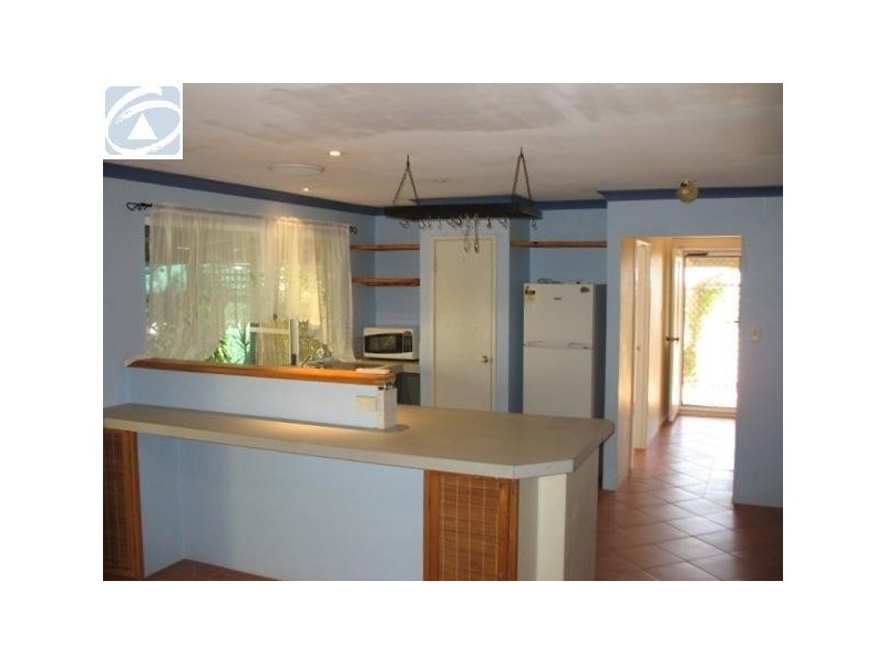 18 Halfmoon Drive, Waggrakine WA 6530