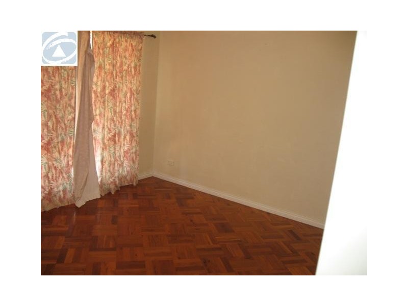 18 Halfmoon Drive, Waggrakine WA 6530