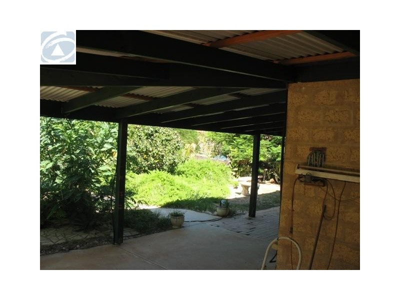 18 Halfmoon Drive, Waggrakine WA 6530