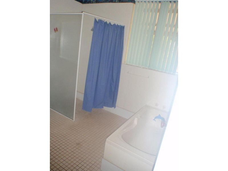 77 McCartney Road, Greenough WA 6532