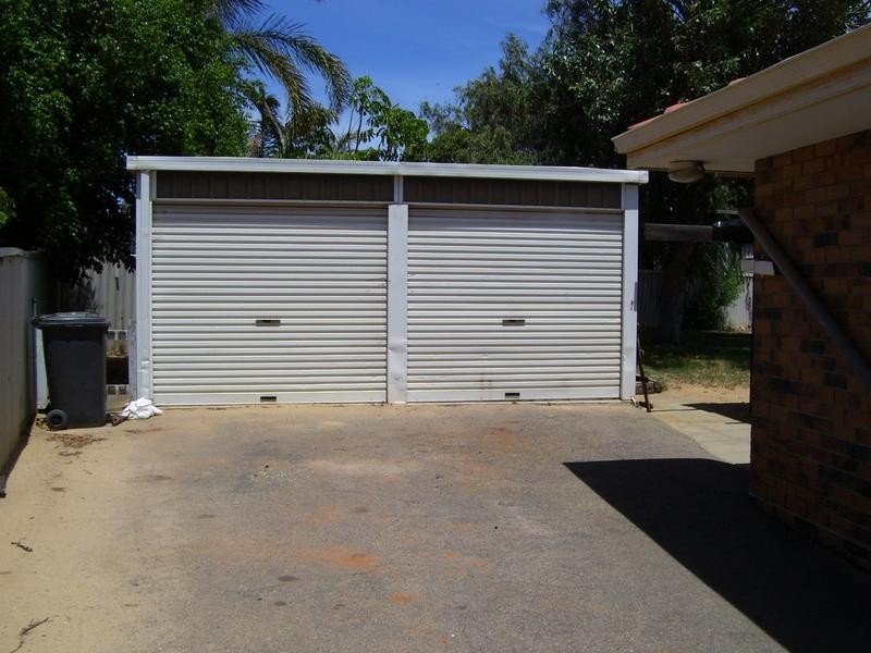 16 Joshua Way, Karloo WA 6530