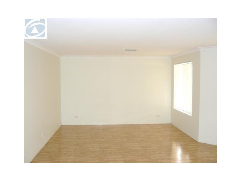 4 Halfmoon Drive, Waggrakine WA 6530