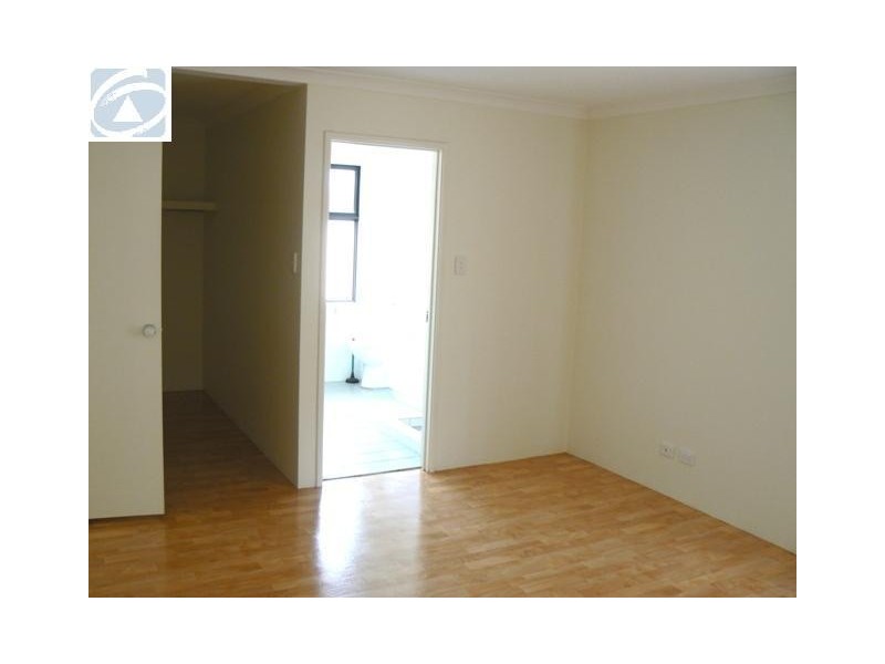 4 Halfmoon Drive, Waggrakine WA 6530