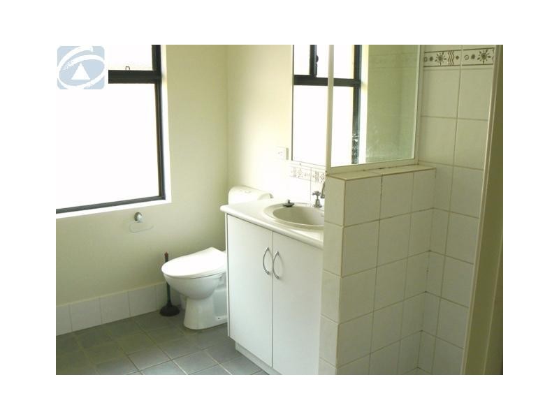 4 Halfmoon Drive, Waggrakine WA 6530