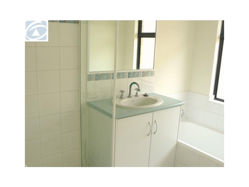 4 Halfmoon Drive, Waggrakine WA 6530